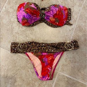 Victoria Secret Cheetah and floral Bikini. Comes w/ detachable straps